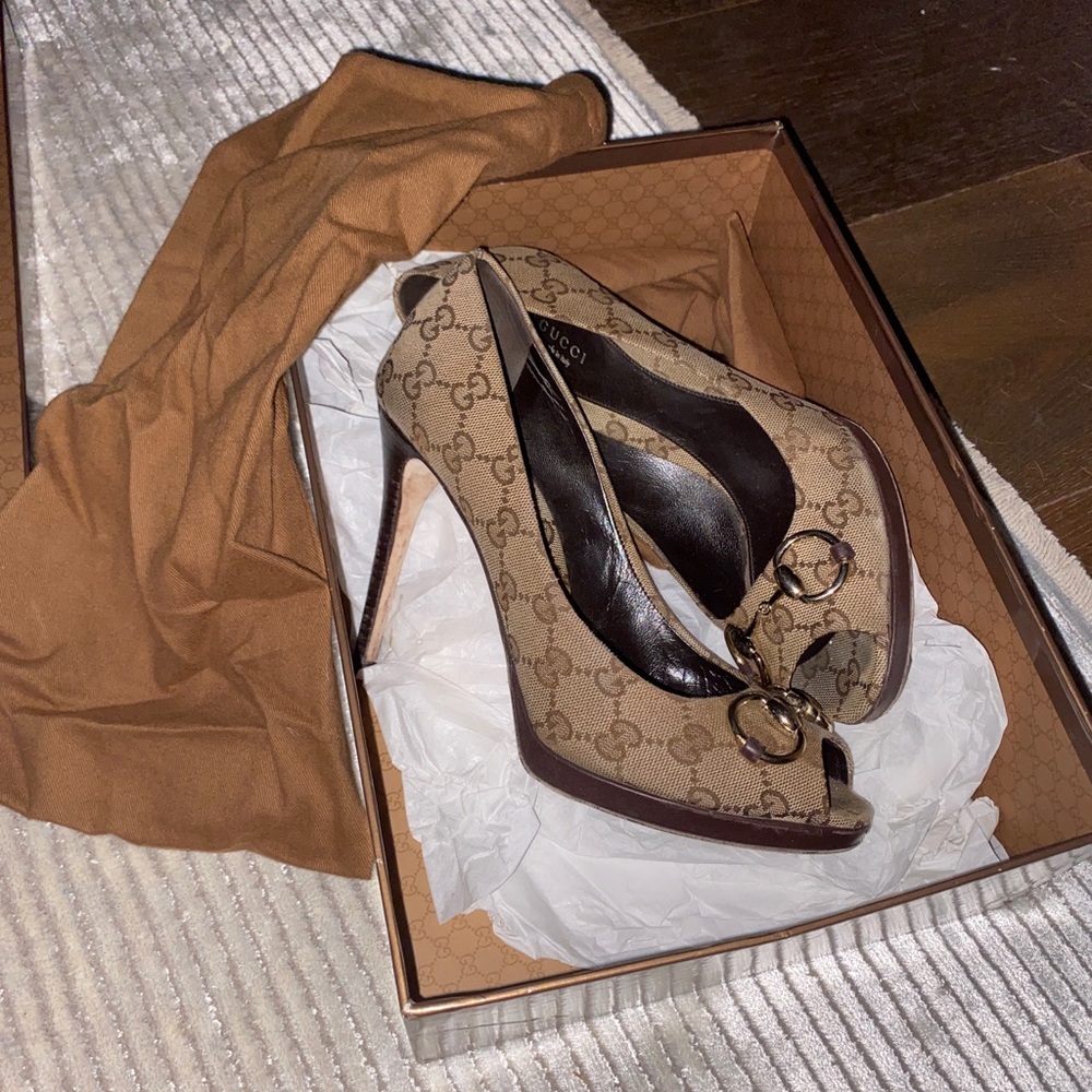 Gucci heels